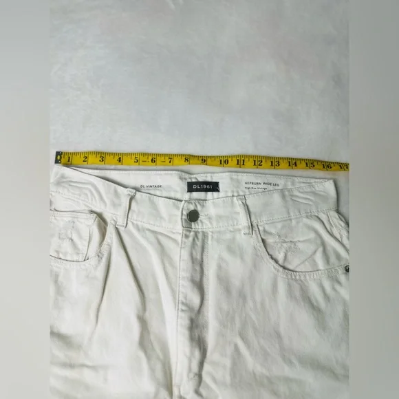DL1961 Hepburn High Waist Raw Hem Wide Leg Jeans Size 30 - Picture 7 of 13